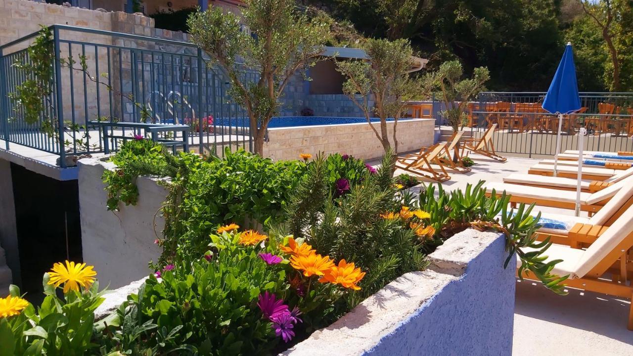 Blue Mediterranean Apartments Sveti Stefan Exterior foto