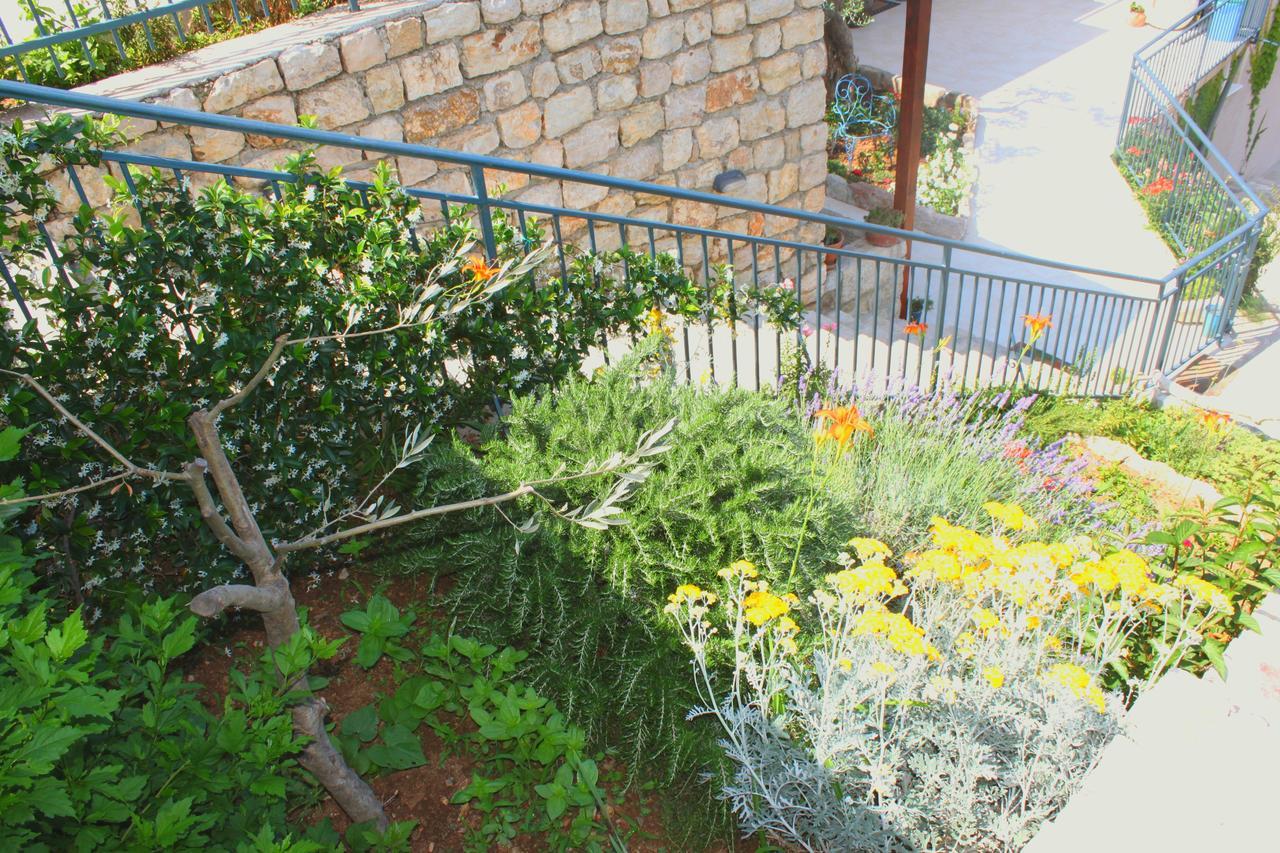 Blue Mediterranean Apartments Sveti Stefan Exterior foto