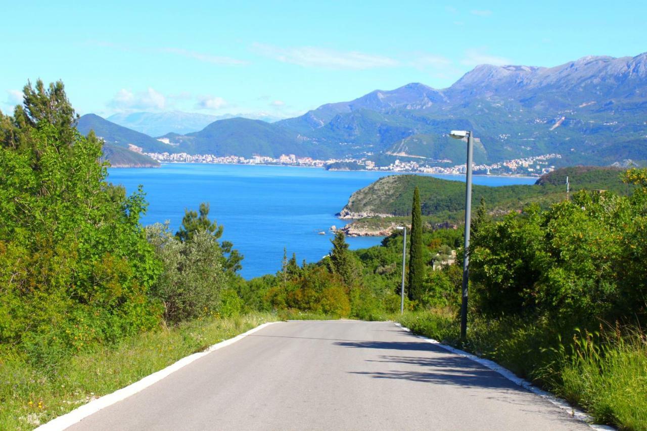 Blue Mediterranean Apartments Sveti Stefan Exterior foto